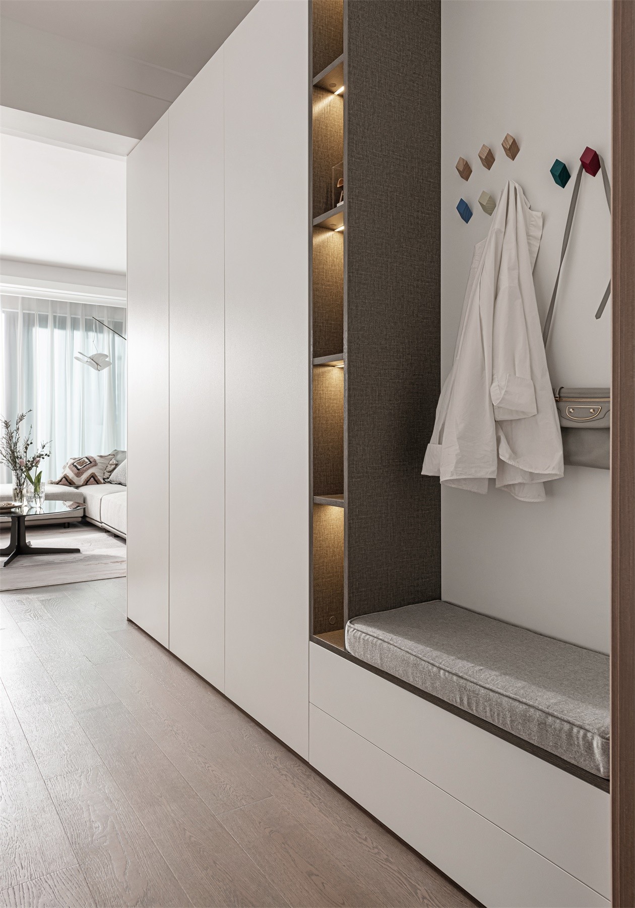 现代简约风格室内设计家装案例-玄关 现代简约风格室内设计家装案例-玄关